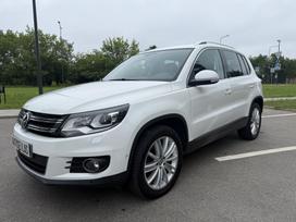 Volkswagen Tiguan, 2.0 l., off-road / crossover