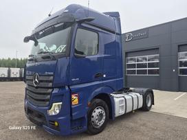 Mercedes-Benz Actros 1845, double sleeper