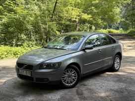 Volvo S40, 1.6 l., saloon / sedan