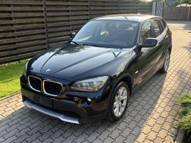 BMW X1, 2.0 l., off-road / crossover