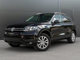 Volkswagen Touareg, 3.0 l., off-road / crossover