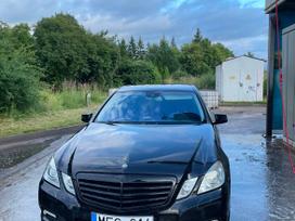 Mercedes-Benz E300, 3.0 l., Седан