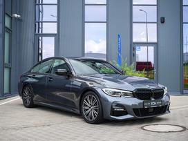 BMW 330, 3.0 l., saloon / sedan