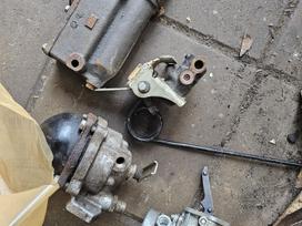 GAZ 69A dzinēja detaļas