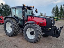 Valtra 8450, traktori