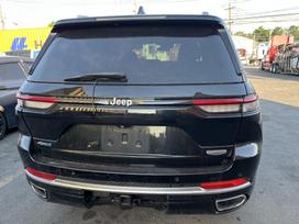 Jeep Grand Cherokee, 2.0 l., off-road / crossover