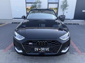 Audi A4, 2.0 l., Седан
