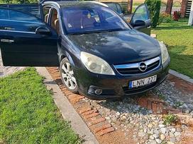 Opel Signum, 1.9 l., Хэтчбек