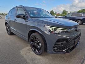 Volkswagen Tiguan, 1.5 l., Внедорожник / Кроссовер