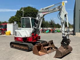 Takeuchi TB 257 FR, mini ekskavatori