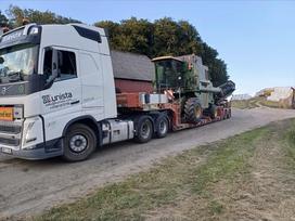 John Deere 1075, combine harvesters