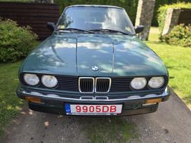 BMW 318, 1.8 l., Седан