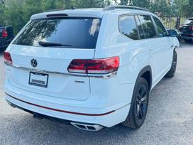 Volkswagen Atlas, 3.6 l., off-road / crossover