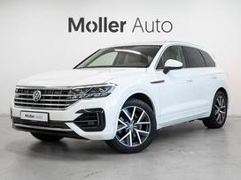 Volkswagen Touareg, 3.0 l., off-road / crossover