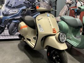 Piaggio Vespa 300cc, scooters / mopeds