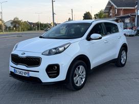 Kia Sportage, 1.7 l., off-road / crossover