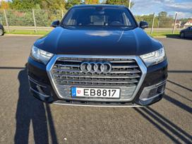 Audi Q7 e-tron, 3.0 l., off-road / crossover