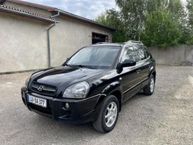 Hyundai Tucson, 2.0 l., Внедорожник / Кроссовер