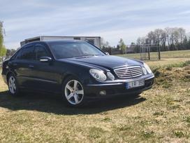 Mercedes-Benz E270, 2.7 l., Седан