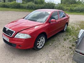 Skoda Octavia dalimis. Skoda octavia 2 vrs