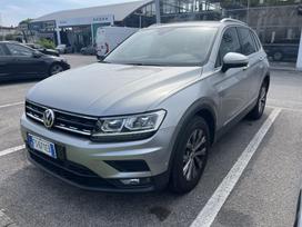 Volkswagen Tiguan, 2.0 l., Внедорожник / Кроссовер