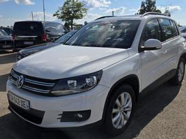 Volkswagen Tiguan, 2.0 l., Внедорожник / Кроссовер