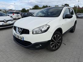 Nissan Qashqai, 1.6 l., off-road / crossover