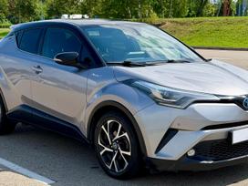 Toyota C-HR, 1.8 l., off-road / crossover