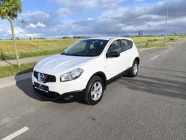Nissan Qashqai, 1.6 l., Внедорожник / Кроссовер