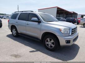 Toyota Sequoia, 5.7 l., off-road / crossover