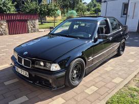 BMW 325, 2.5 l., saloon / sedan