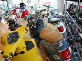Piaggio Vespa 125cc, мотороллеры / мопеды
