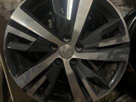 Peugeot, lengvojo lydinio, R18