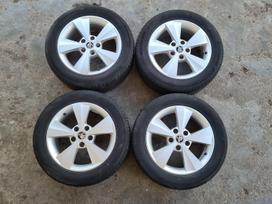 Skoda Octavia su vasarinėmis padango, lengvojo lydinio, R16