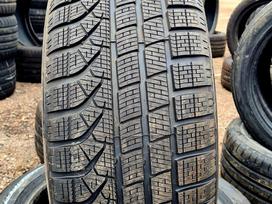 Pirelli P Zero Winter, зимние 245/45 R18