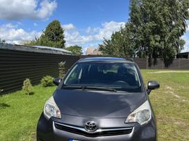Toyota Verso-S, hatchback