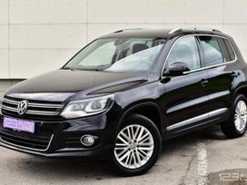 Volkswagen Tiguan, 2.0 l., Внедорожник / Кроссовер