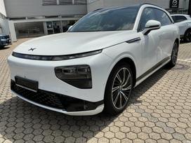 Xpeng G9, 98 кВт·ч, Внедорожник / Кроссовер
