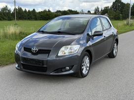 Toyota Auris, 1.4 l., Хэтчбек