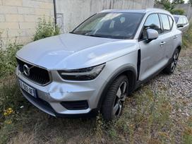 Volvo XC40, 2.0 l., off-road / crossover