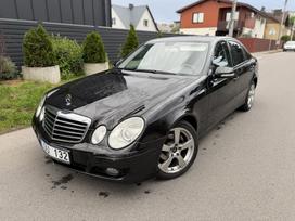 Mercedes-Benz E200, 2.2 l., Седан