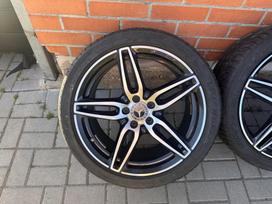 Mercedes-benz, lengvojo lydinio, R19