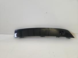 Hyundai Tucson, 86594-KL010 / 86596-KL000, Parduodama originali dešinės pusės rh priekinio buferio apdail