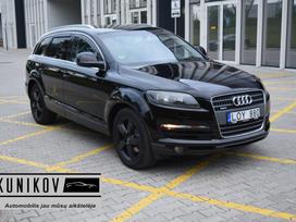 Audi Q7, 3.0 l., off-road / crossover