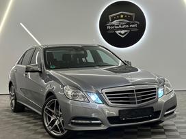 Mercedes-Benz E350, 3.5 l., saloon / sedan