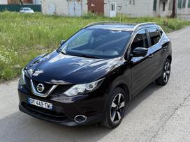 Nissan Qashqai, 1.2 l., off-road / crossover