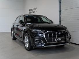 Audi Q5, 2.0 l., off-road / crossover