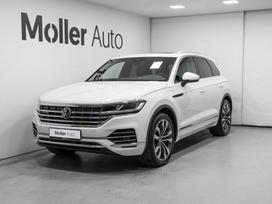 Volkswagen Touareg, 3.0 l., Внедорожник / Кроссовер