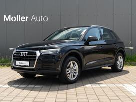 Audi Q5, 2.0 l., off-road / crossover