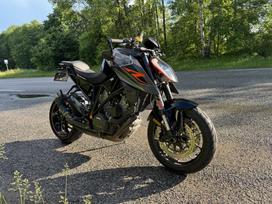 KTM Super Duke 1290cc, sportiniai / superbikes